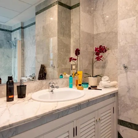 Puerta Jerez Apartment Seville