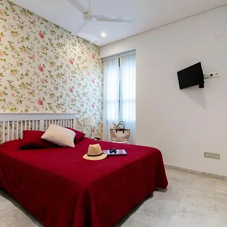 Puerta Jerez Apartment *