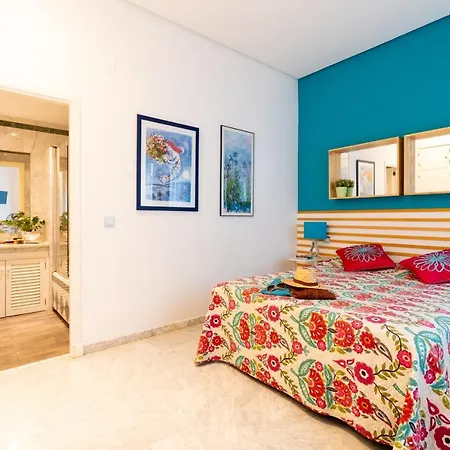Puerta Jerez Apartment *