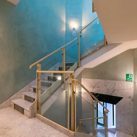 Puerta Jerez Apartment *